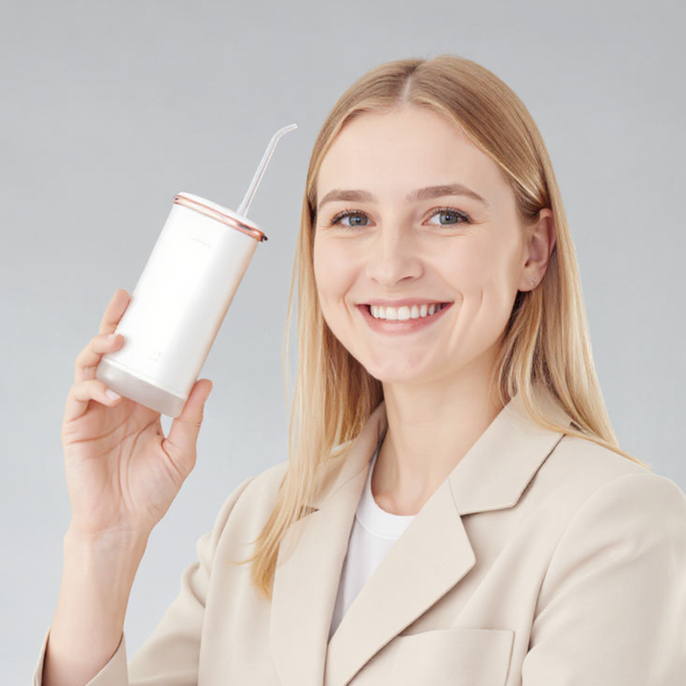 Vallankumous suunhoidossa: Miksi hammasvälisuihke on modernin suuhygienian kulmakivi